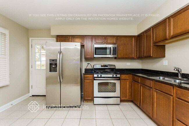 Building Photo - 805 Delles Rd