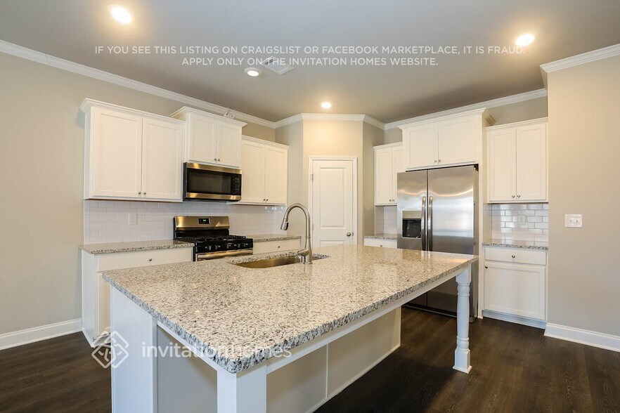 Building Photo - 731 Grove Trail