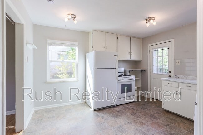 Building Photo - 1815 S Knox Ct