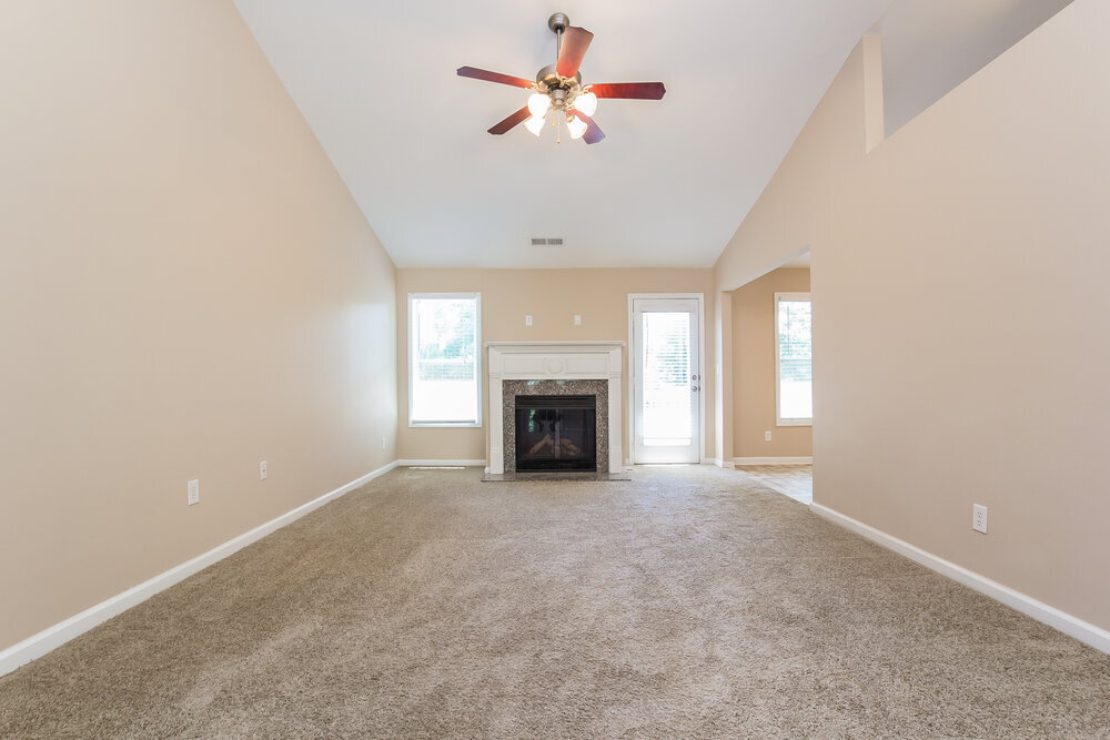 Building Photo - 2087 Peach Shoals Cir