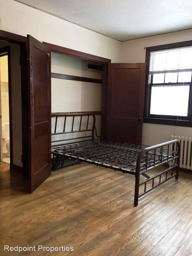 Building Photo - 1117 13th Ave N