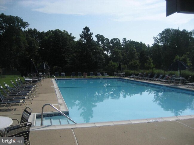 Building Photo - 50 Ramsgate Ct