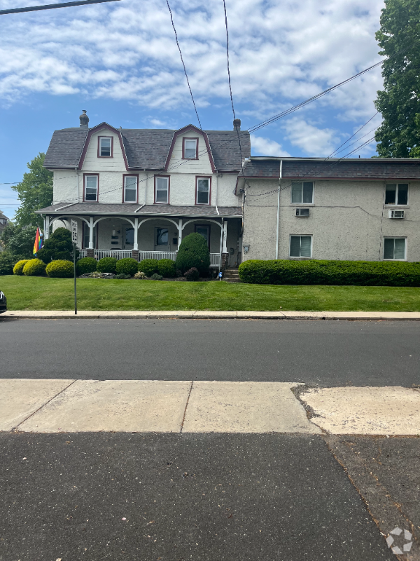 Building Photo - 1832 Horace Ave