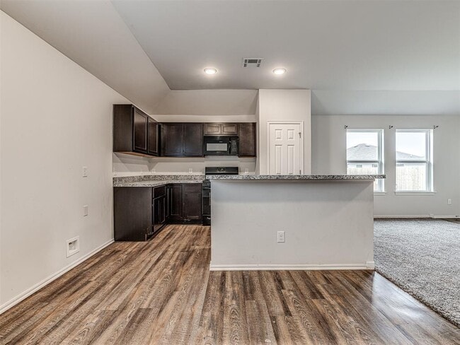 Building Photo - 1125 S Appaloosa Ln