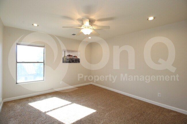 Building Photo - 22310 E Creekside Ct