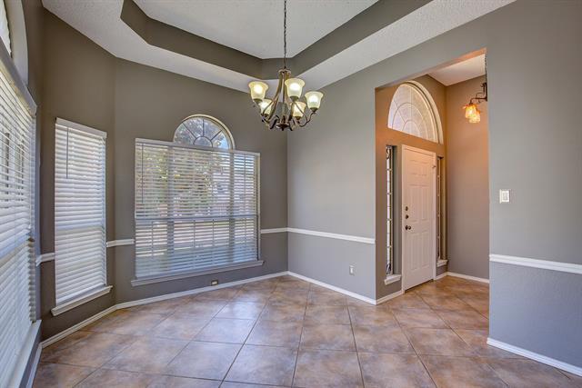 Building Photo - 2627 Bordeaux Dr