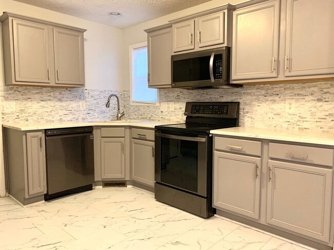 Building Photo - 946 Cobbler Dr