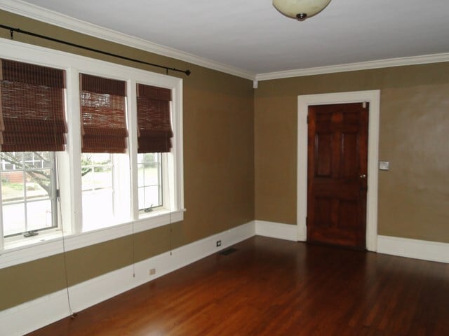 Building Photo - Great Home close to Downtown