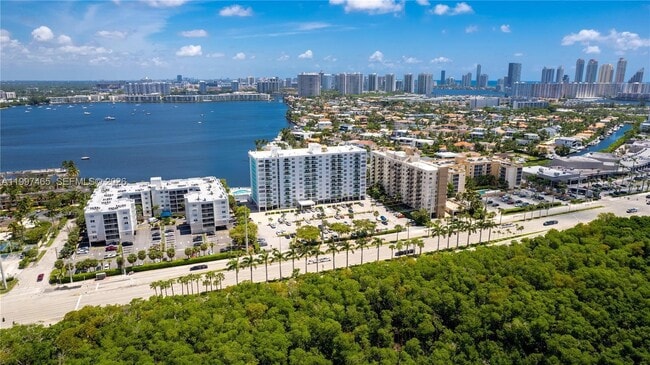 Building Photo - 2841 NE 163rd St