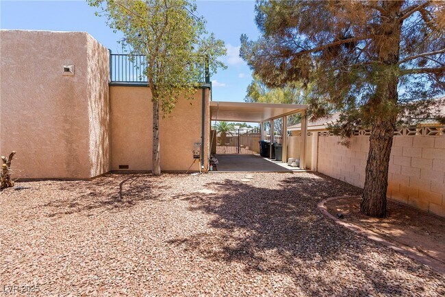 Building Photo - 1765 Belcastro St