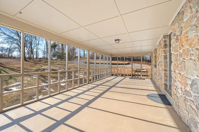 Building Photo - Beautiful Ranch In the Heart of Boonsboro Close to Shopping and Resturants