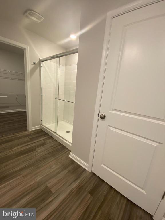 Building Photo - 214 Gumspring Dr