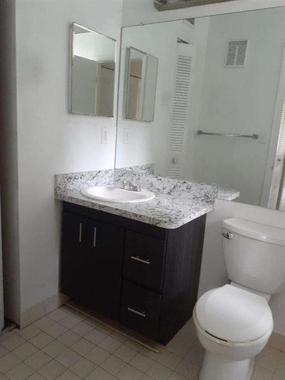 Building Photo - 911 Lyons Rd