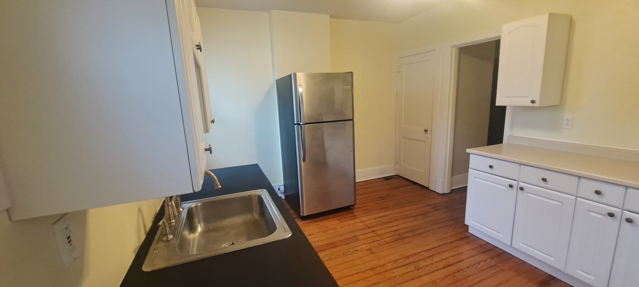 Building Photo - 182 North Ave