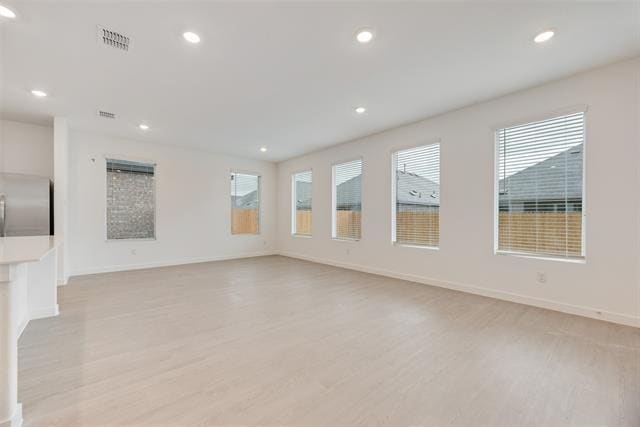 Building Photo - 900 Raintree Rd