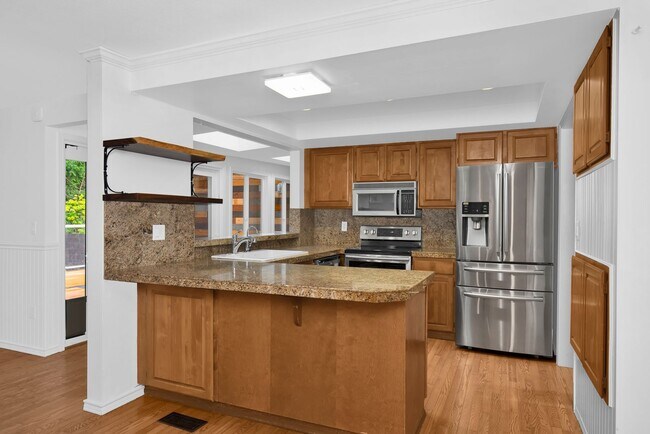 Building Photo - 12642 NE 73rd St
