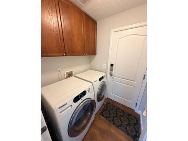 Building Photo - 10552 Vaughn Ct