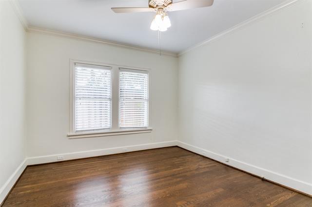 Building Photo - 4541 N Versailles Ave