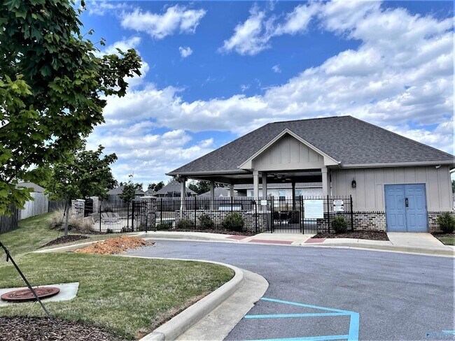 Building Photo - 155 Grey Fawn Trail