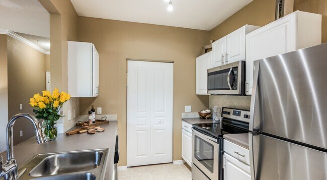 Building Photo - 2903 Gandy Blvd