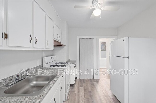 Building Photo - 1221 Prospect Ave