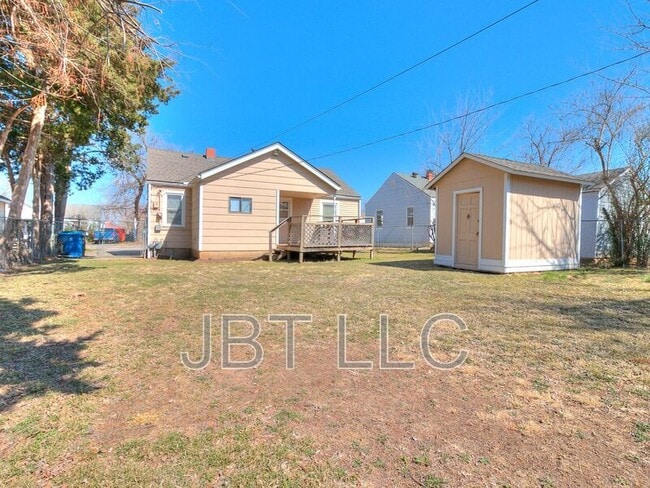 Building Photo - 224 W Ercoupe Dr