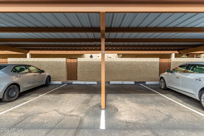 Building Photo - 16336 E Palisades Blvd