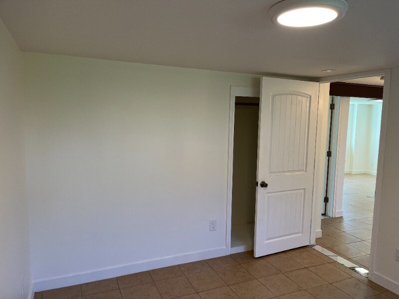 Building Photo - 1708 S Durango St