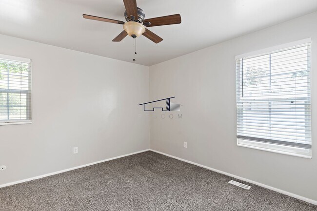 Building Photo - 77 Pheasantbrook Cir