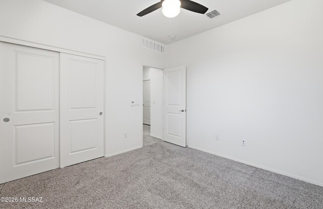 Building Photo - 1016 W Calle Nicoya