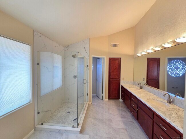 Building Photo - 639 Port Dunbar