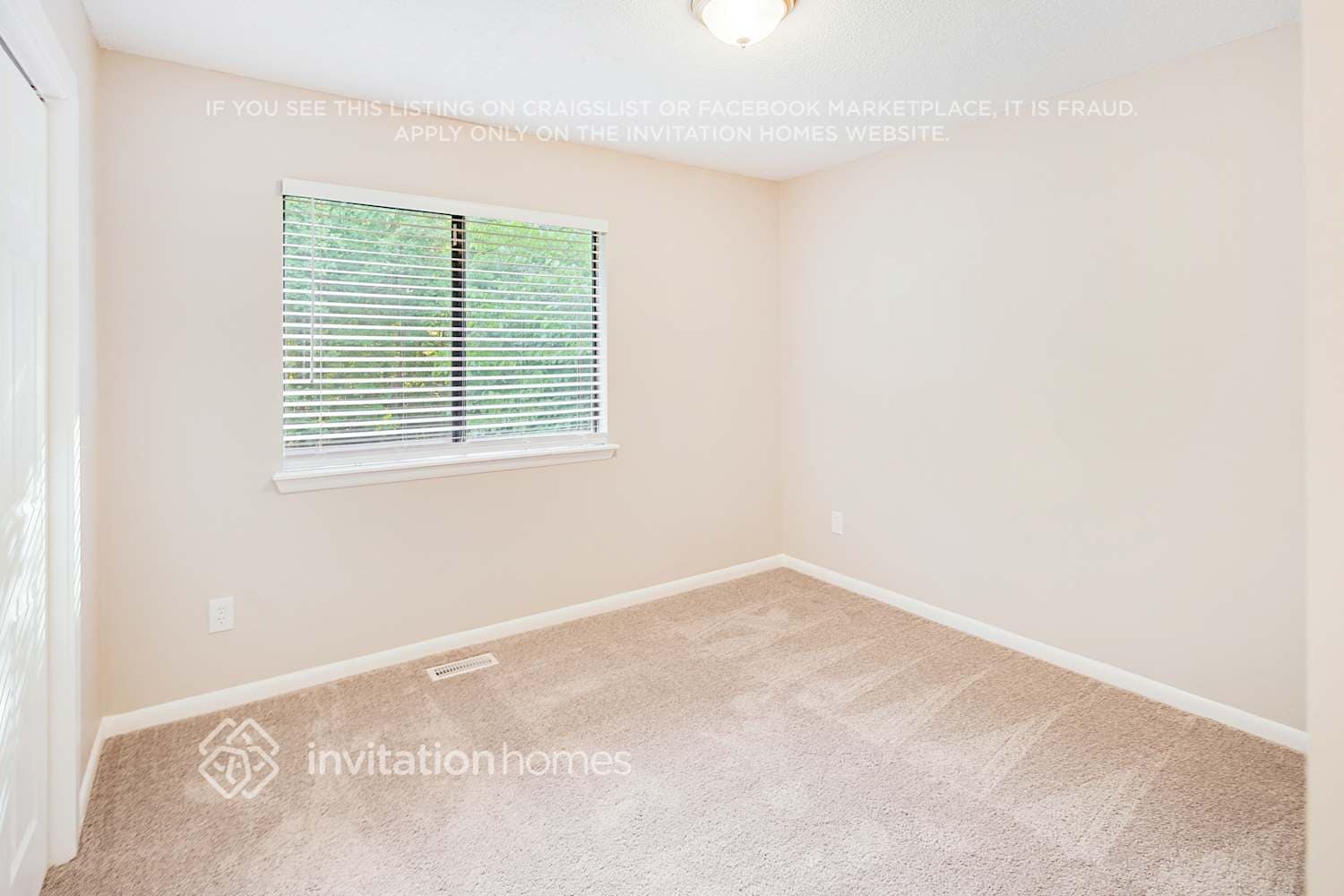 Building Photo - 4952 McAlpine Ln