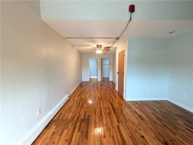Building Photo - 420 Woodward Rd