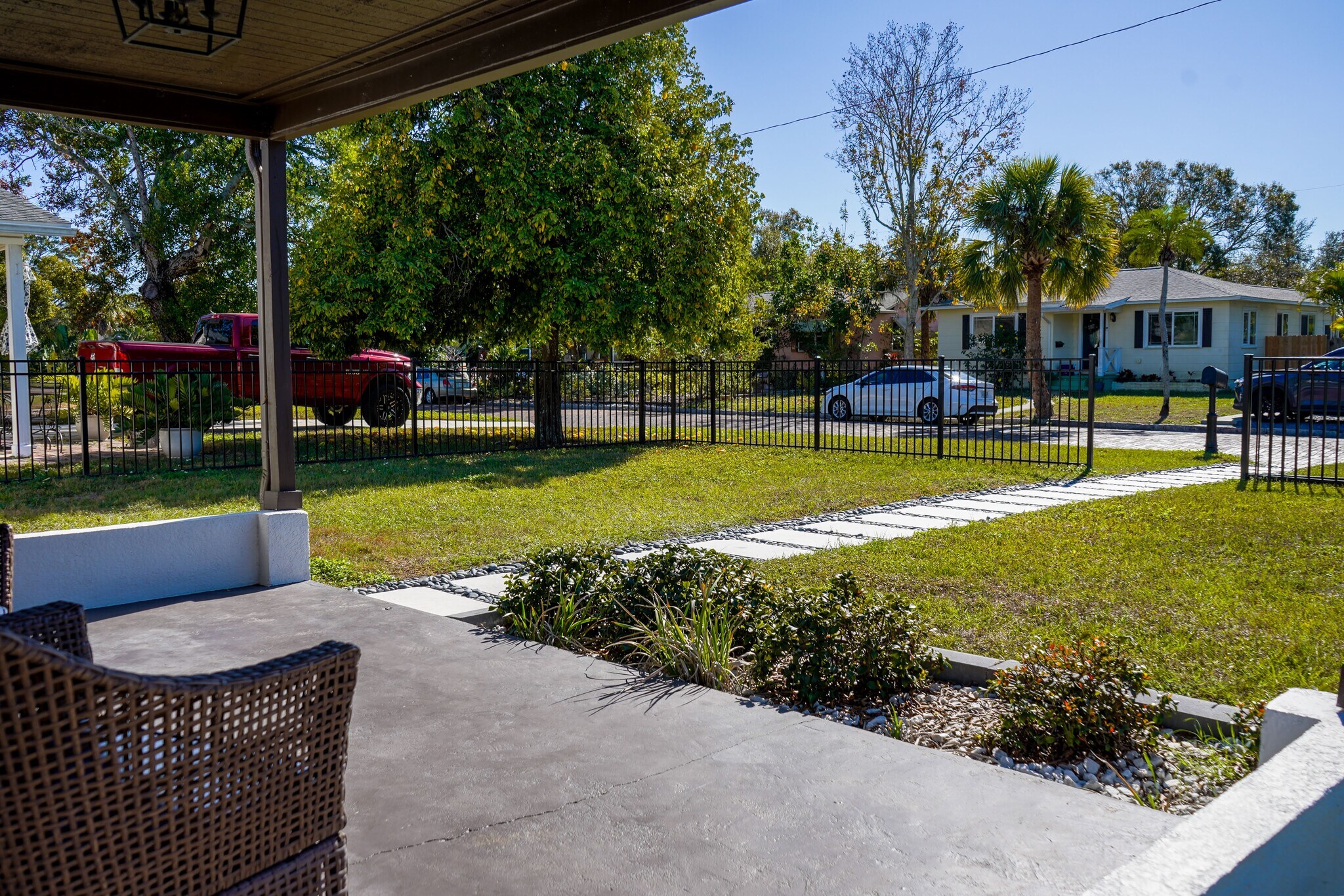 Building Photo - 3835 4th Ave N