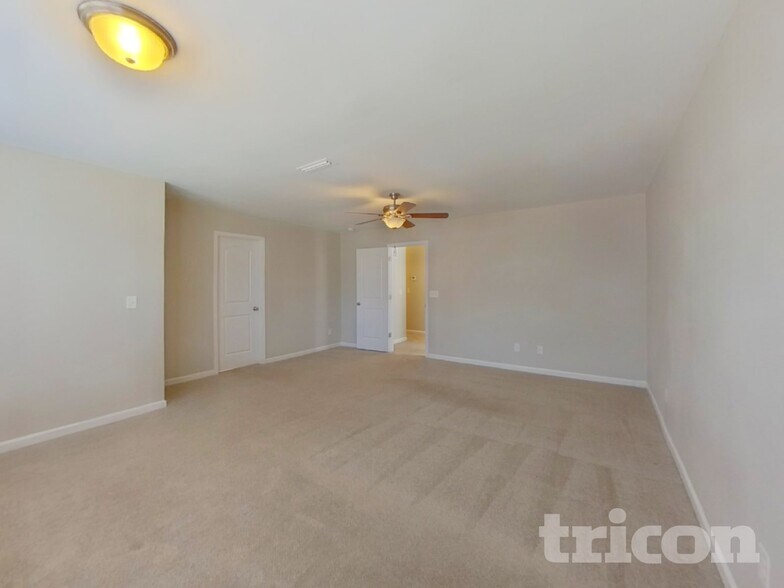 Building Photo - 703 Rook Rd