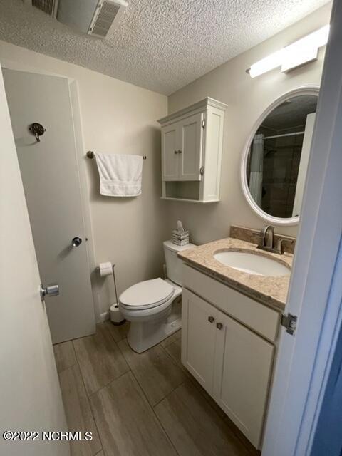 Building Photo - 1175 St Andrews Dr