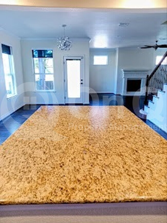 Building Photo - 12004 Terraza Cir