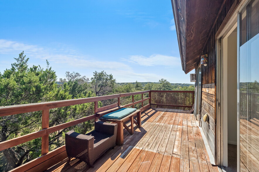 Building Photo - 302 Venture Blvd S