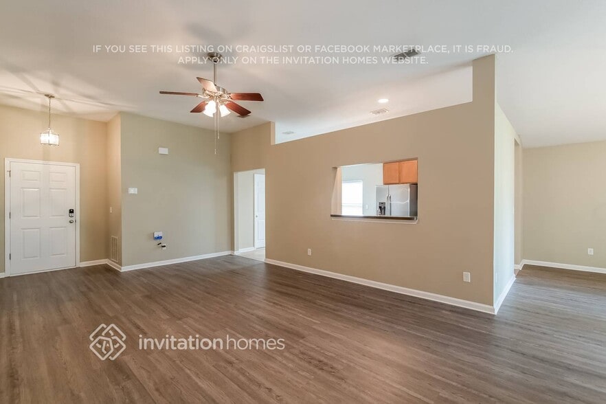 Building Photo - 640 Birchbark Trail