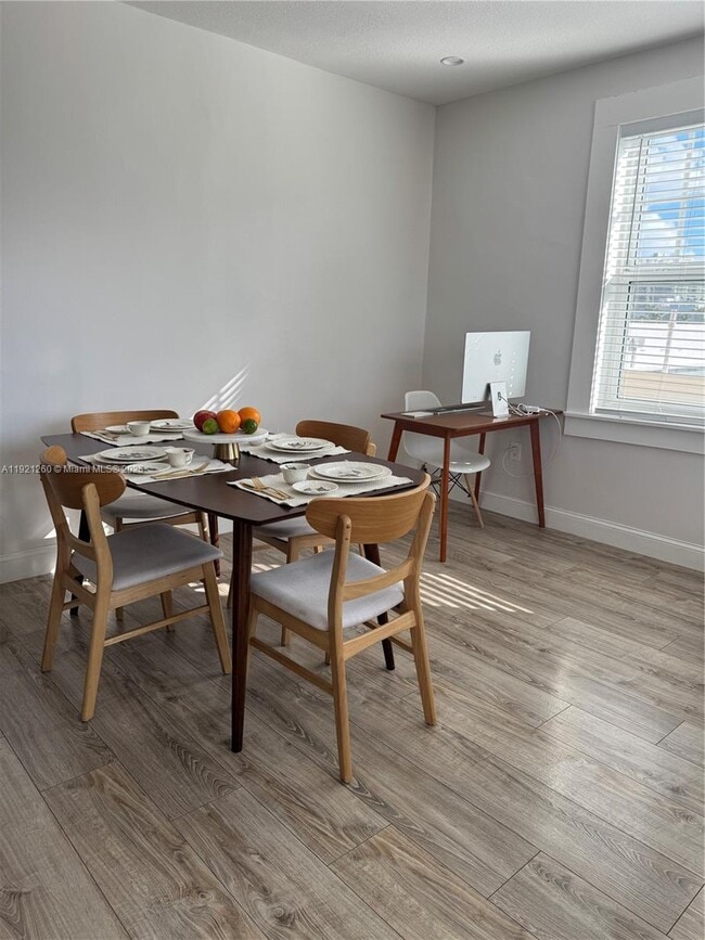 Building Photo - 536 14th St