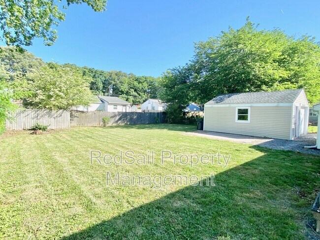 Building Photo - 109 Peachtree Ln