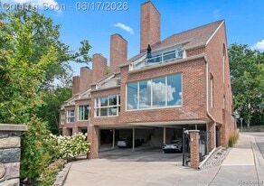 Building Photo - 511 Brookside Ave