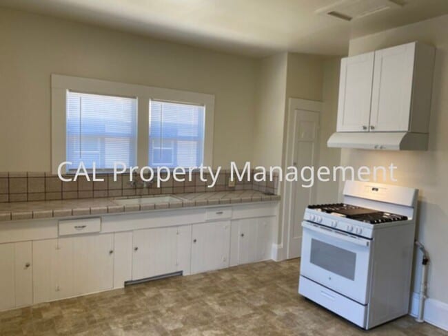 Building Photo - 2 Bedroom Home for Rent in South Salinas