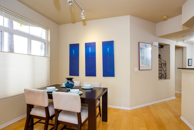 Building Photo - 2400 Fifth Ave