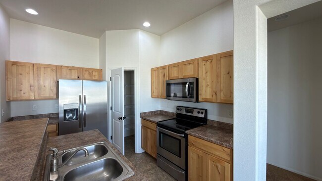 Building Photo - Great Home in Windsor