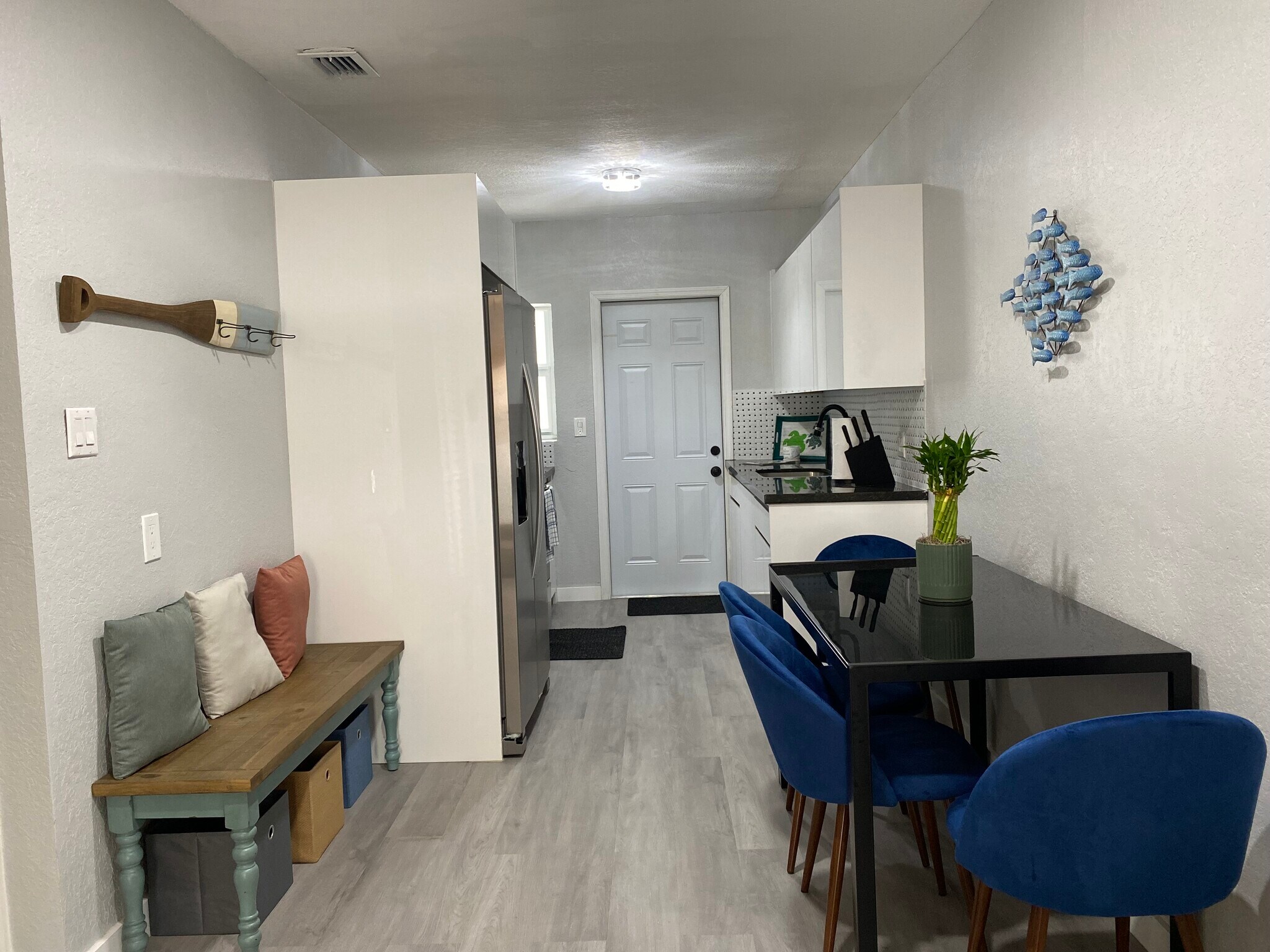 Building Photo - 2820 SW 1st St