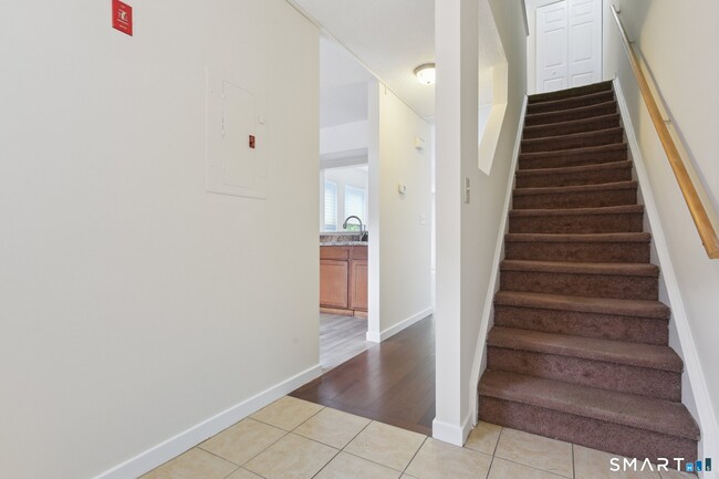 Building Photo - 1425 Quinnipiac Ave