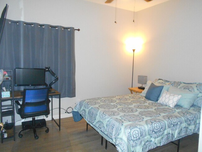 Building Photo - Stunning One-Story Home in Las Vegas!