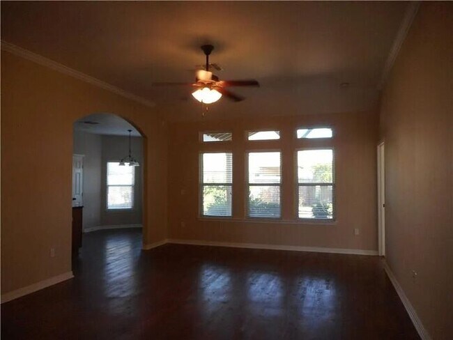 Building Photo - No App Fees.