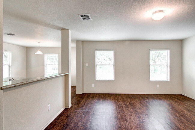 Building Photo - Aspen Park West - 2818 Aspen Meadow, San A...